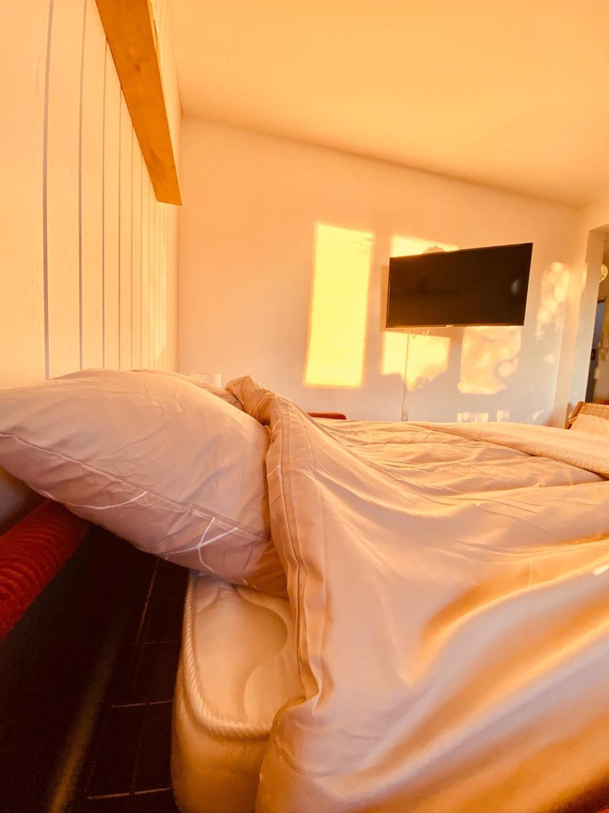 6-people Floor Appart, Calm, Metro Apartment *
